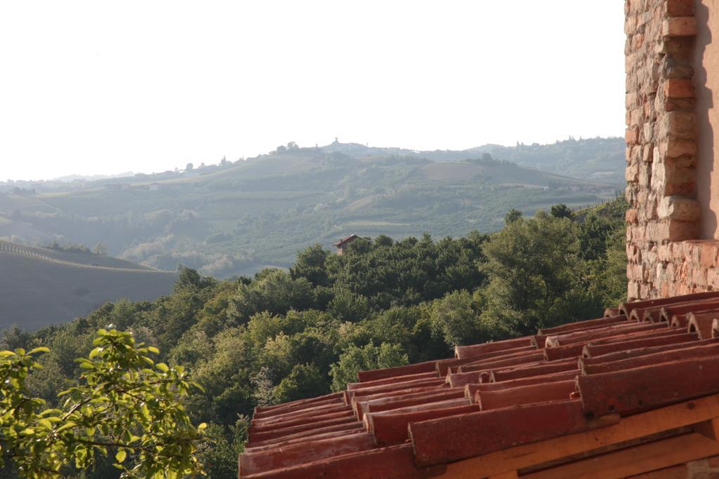 B&B Acaso Serralunga d'Alba Exterior foto